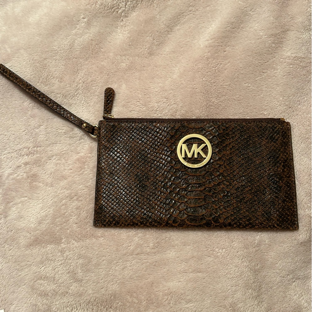 MK Clutch